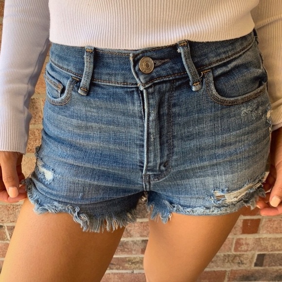 HIGH WAISTED SHORTS - Picture 2 of 2